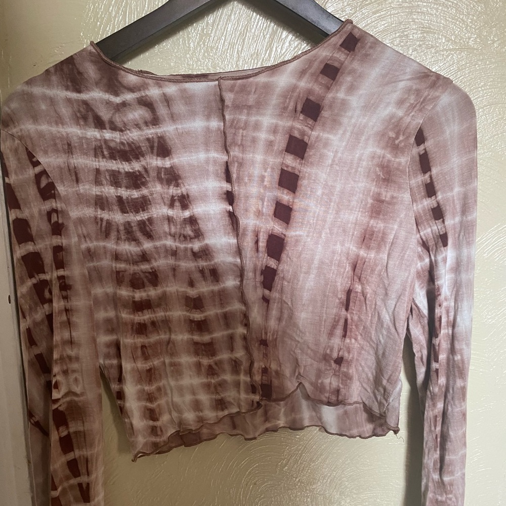 Thin crop top